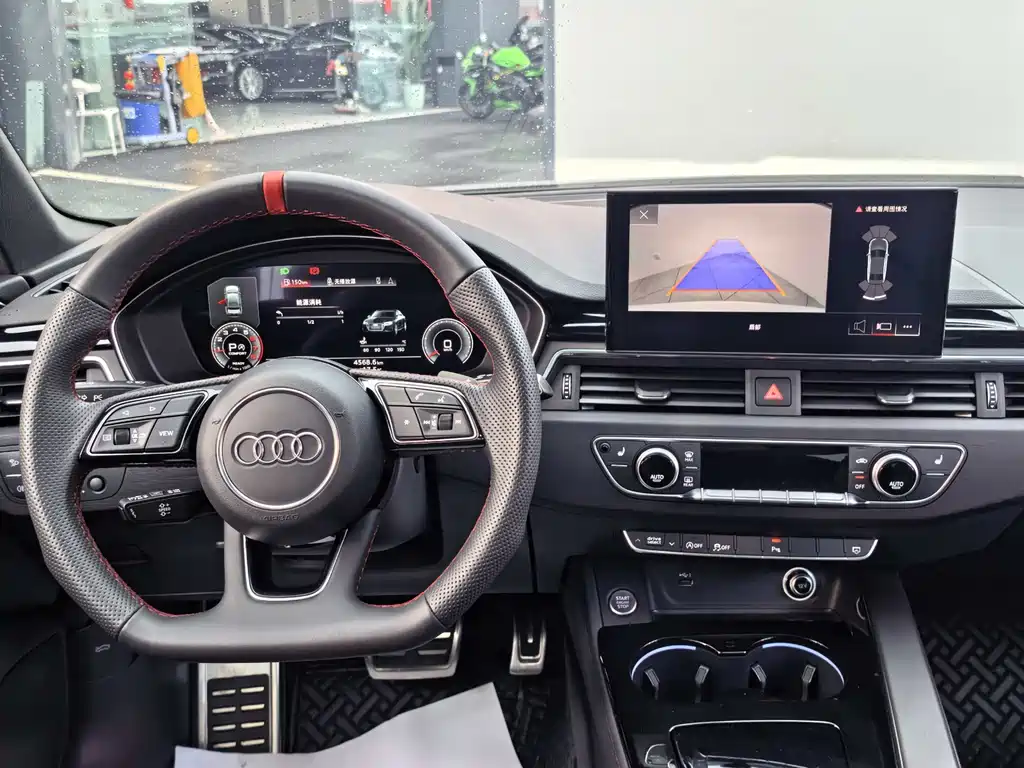 Audi Audi A4L 2025 2 Million Celebration Edition 40 TFSI Luxury Dynamic Model 2025 - thumbnail 9