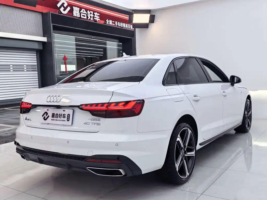 Audi Audi A4L 2025 2 Million Celebration Edition 40 TFSI Luxury Dynamic Model 2025 - thumbnail 13