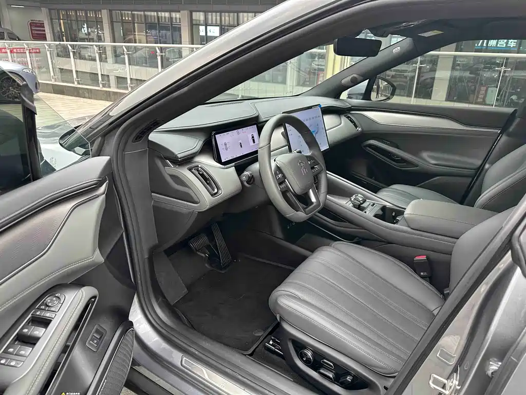 BYD Song L EV 2025 Intelligent Drive 662km LiDAR Premium 2025 - thumbnail 5