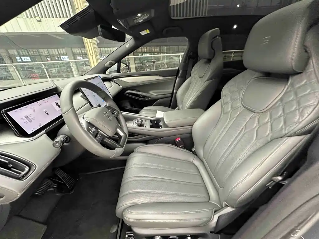 BYD Song L EV 2025 Intelligent Drive 662km LiDAR Premium 2025 - thumbnail 6