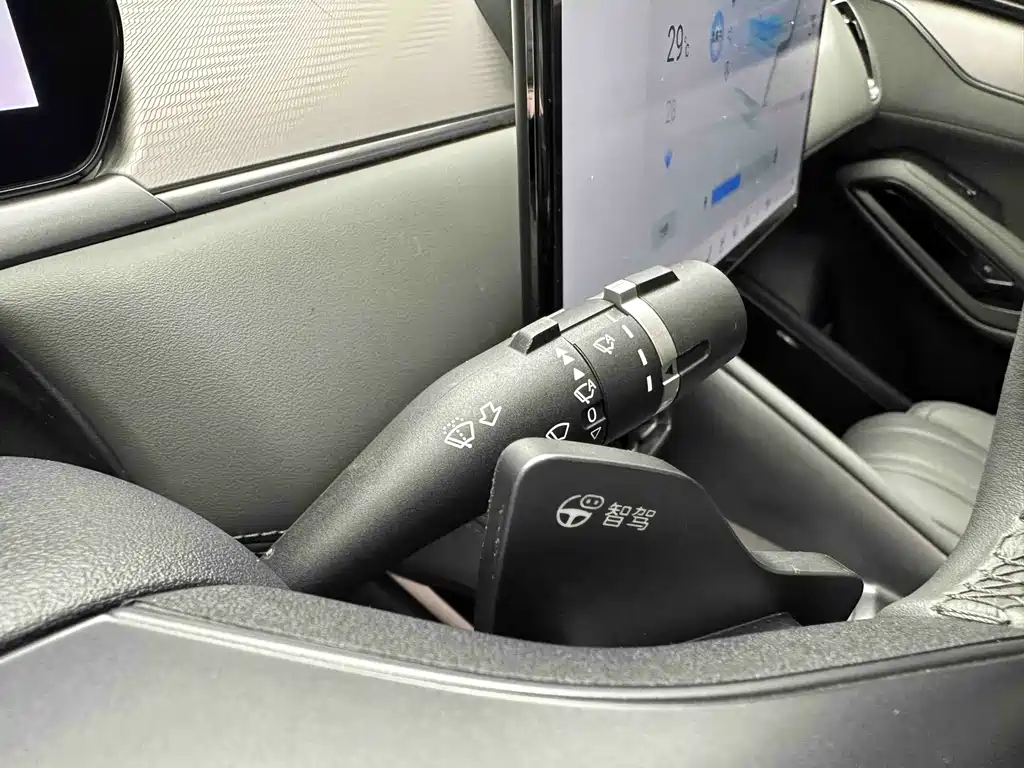 BYD Song L EV 2025 Intelligent Drive 662km LiDAR Premium 2025 - thumbnail 7