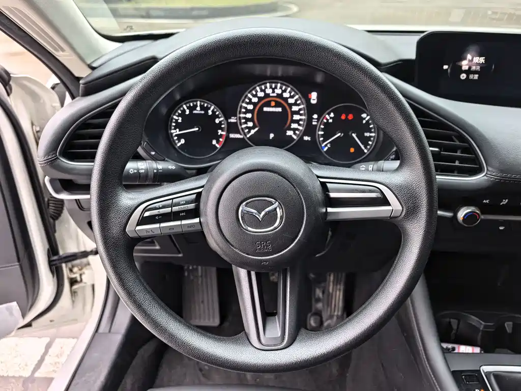 Mazda Mazda 3 Axela 2021 1.5L Automatic Premium Version 2021 - thumbnail 7