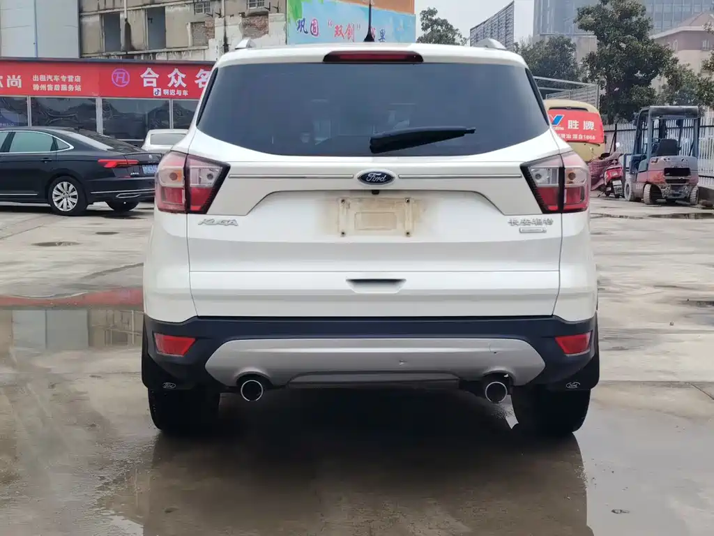 Ford Ford Escape 2017 EcoBoost 180 2WD Comfort Edition 2017 - thumbnail 4