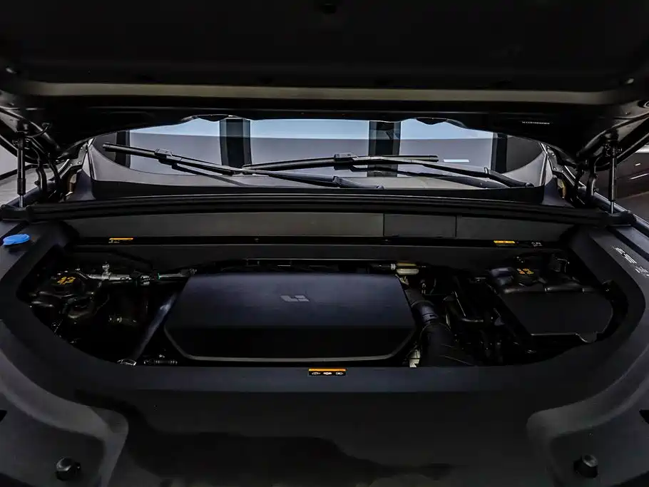 Li Auto Li L8 2025 Ultra Intelligent Upgrade Edition 2025 - thumbnail 9