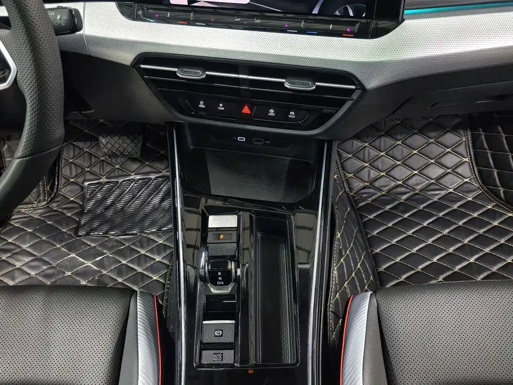 Volkswagen Lamando 2023 Lamando L 280TSI DSG Cool Spice Edition 2023 - thumbnail 15