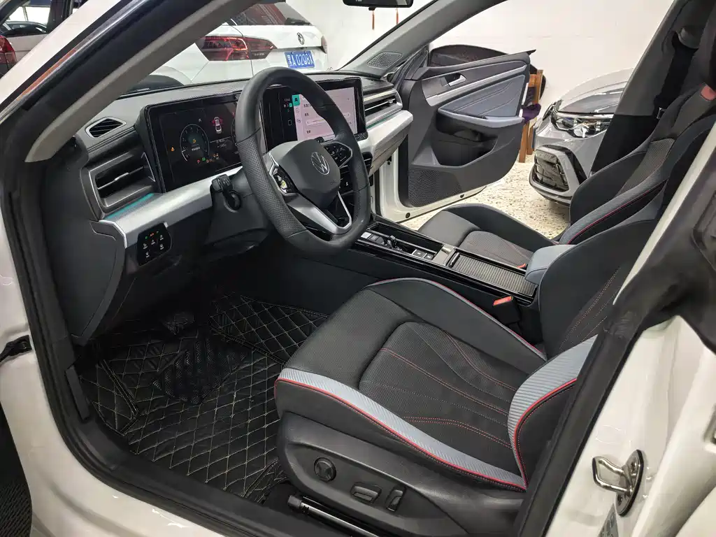 Volkswagen Lamando 2023 Lamando L 280TSI DSG Cool Spice Edition 2023 - thumbnail 18