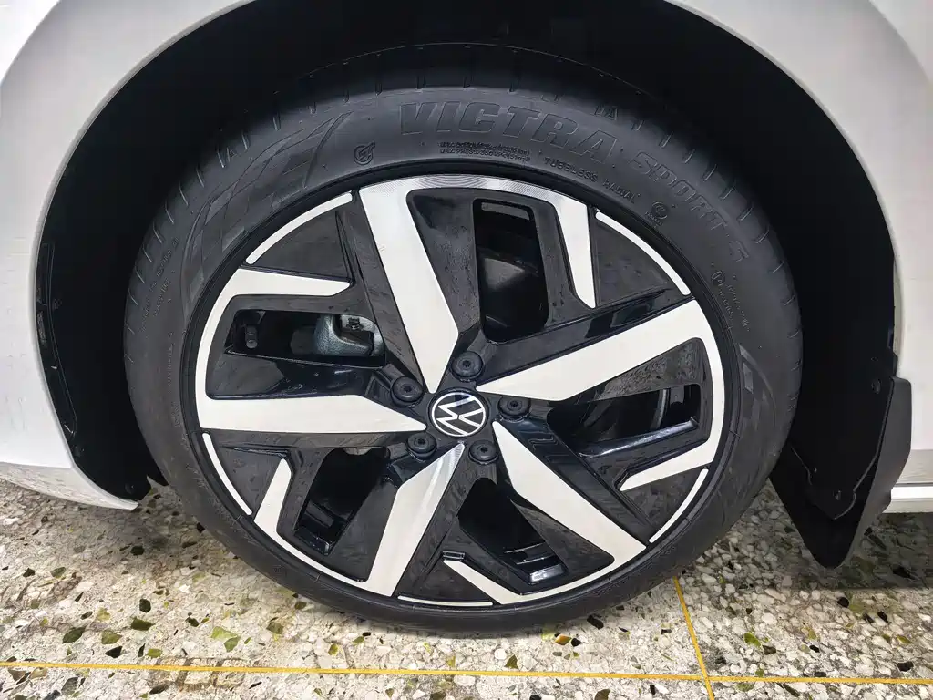Volkswagen Lamando 2023 Lamando L 280TSI DSG Cool Spice Edition 2023 - thumbnail 25