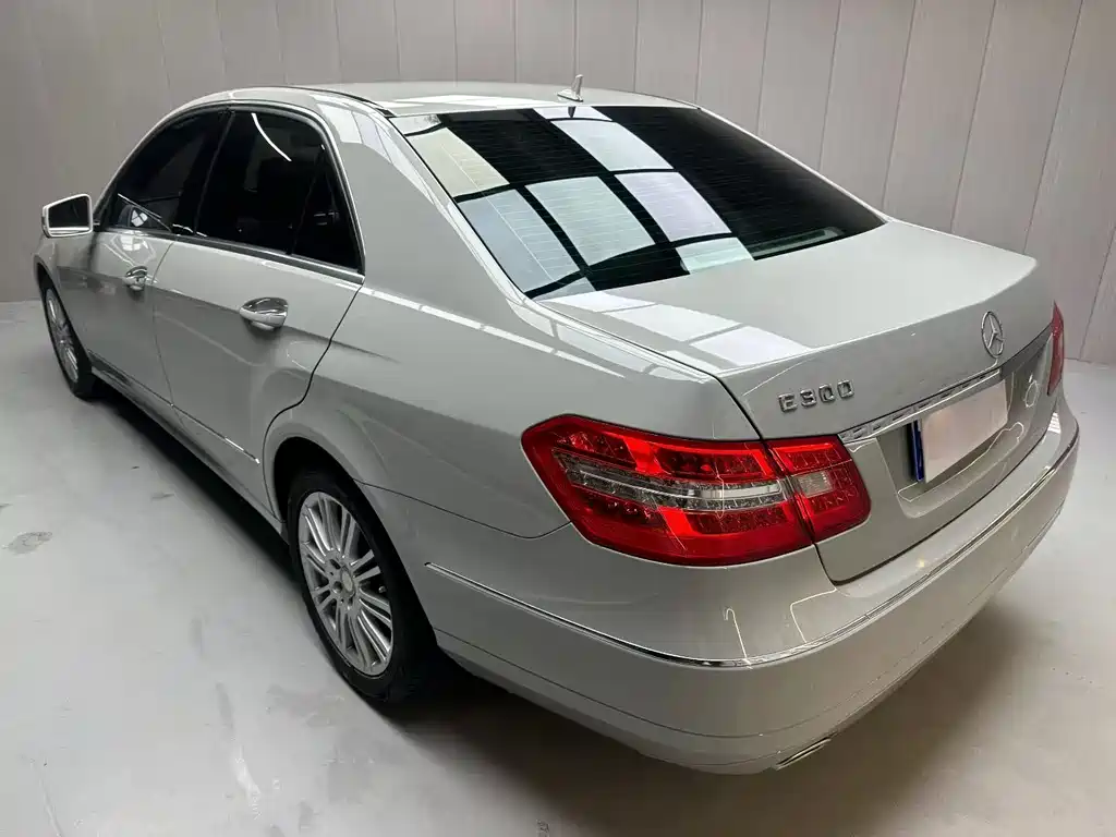 Mercedes-Benz Mercedes-Benz E-Class (Imported) 2010 E 300 Elegant Luxury Edition 2010 - thumbnail 3