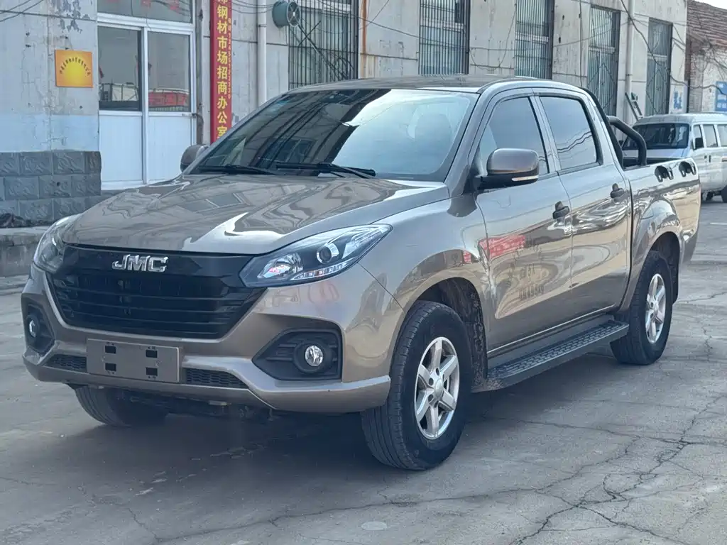 Jiangling Baodian 2023 2.5T Diesel 2WD Premium Standard Wheelbase JX4D25A6L 2023