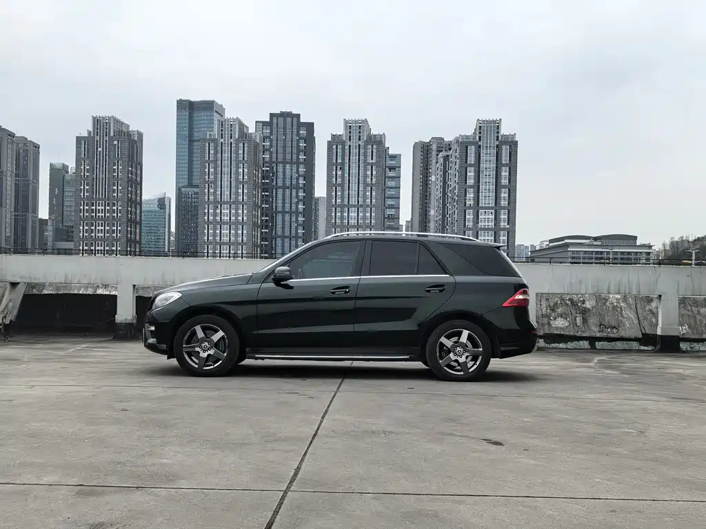 Mercedes-Benz Mercedes-Benz M-Class 2012 ML 350 Luxury Edition 2012 - thumbnail 4