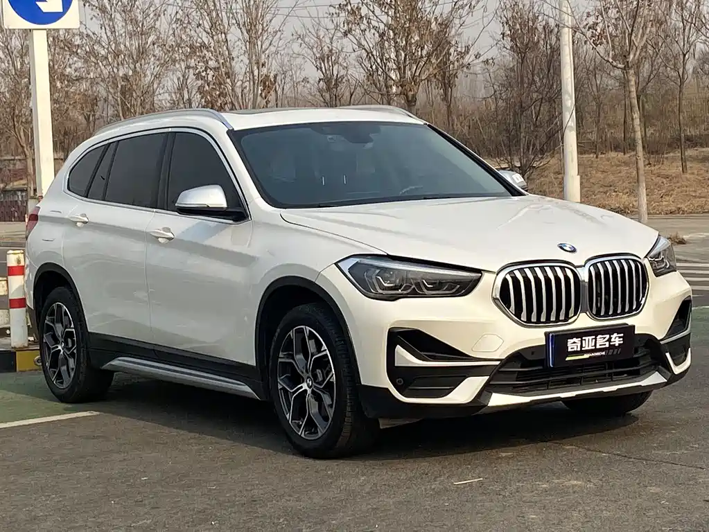 BMW BMW X1 2022 sDrive20Li Fashion Edition 2022 - thumbnail 2