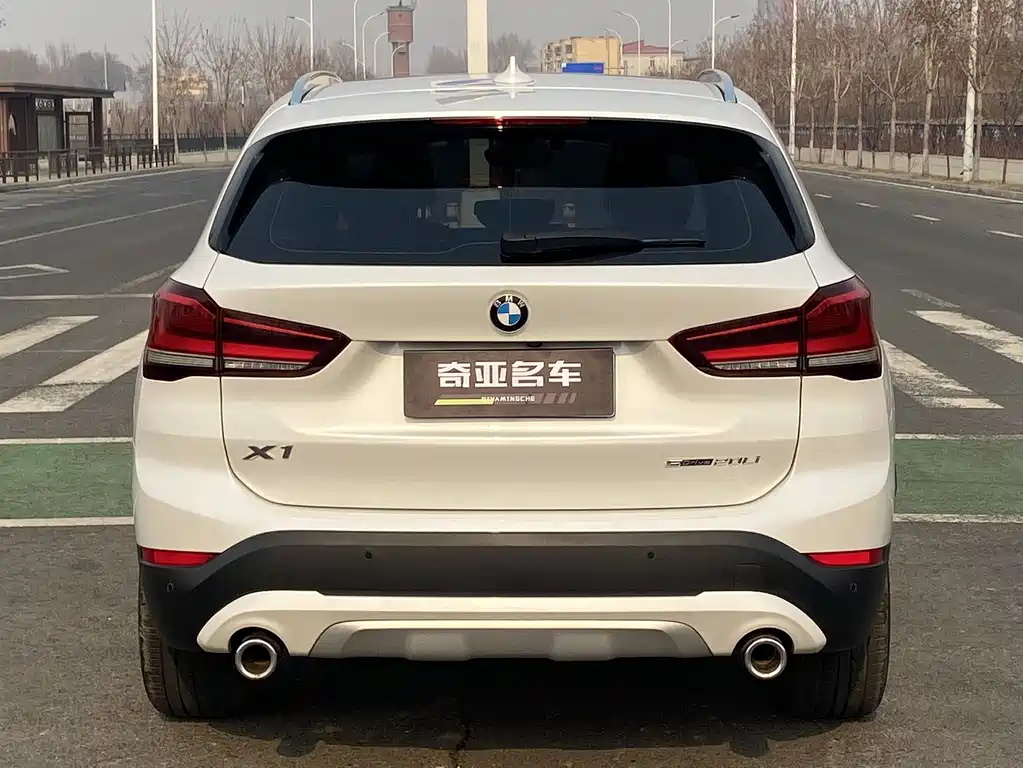 BMW BMW X1 2022 sDrive20Li Fashion Edition 2022 - thumbnail 21