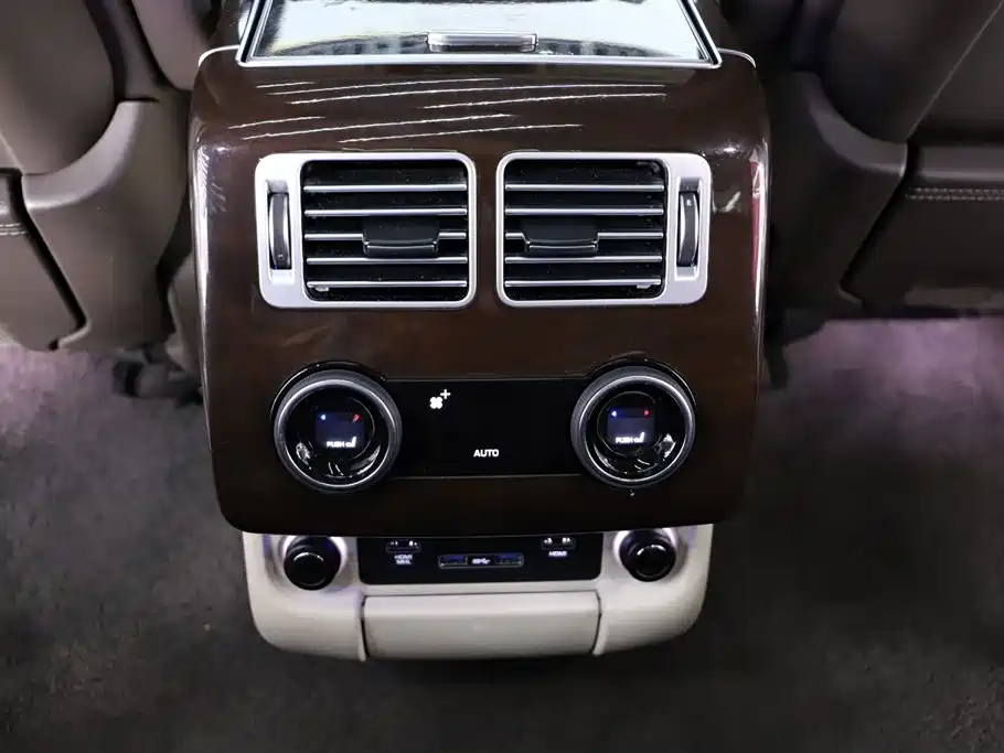 Land Rover Range Rover 2021 3.0 L6 Autobiography Long Classic Edition 2021 - thumbnail 15