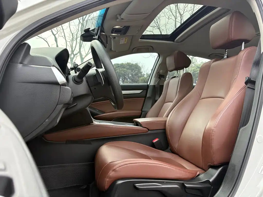 Honda INSPIRE 2019 Model锐·Hybrid 2.0L Elegant Version国V Wait, let me correct that - the internationally accepted name would be: Honda Inspire 2019 Hybrid 2.0L Elegant Version 2019 - thumbnail 8