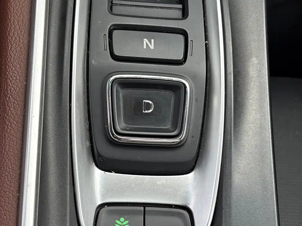 Honda INSPIRE 2019 Model锐·Hybrid 2.0L Elegant Version国V Wait, let me correct that - the internationally accepted name would be: Honda Inspire 2019 Hybrid 2.0L Elegant Version 2019 - thumbnail 9