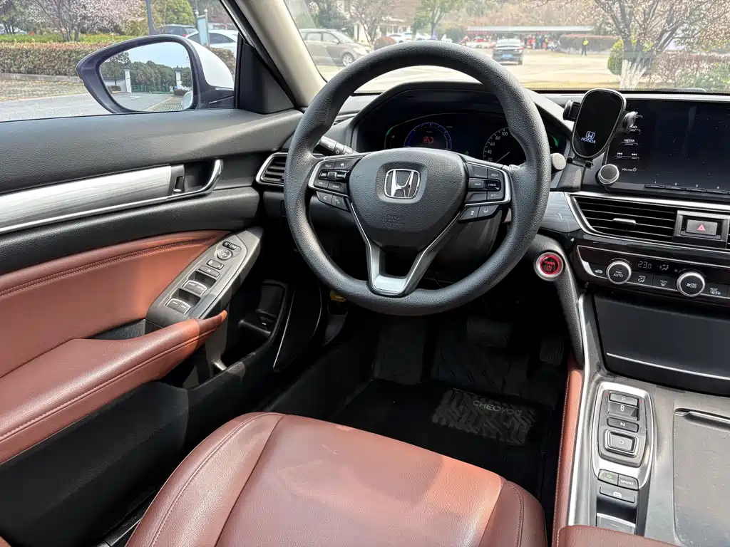 Honda INSPIRE 2019 Model锐·Hybrid 2.0L Elegant Version国V Wait, let me correct that - the internationally accepted name would be: Honda Inspire 2019 Hybrid 2.0L Elegant Version 2019 - thumbnail 12