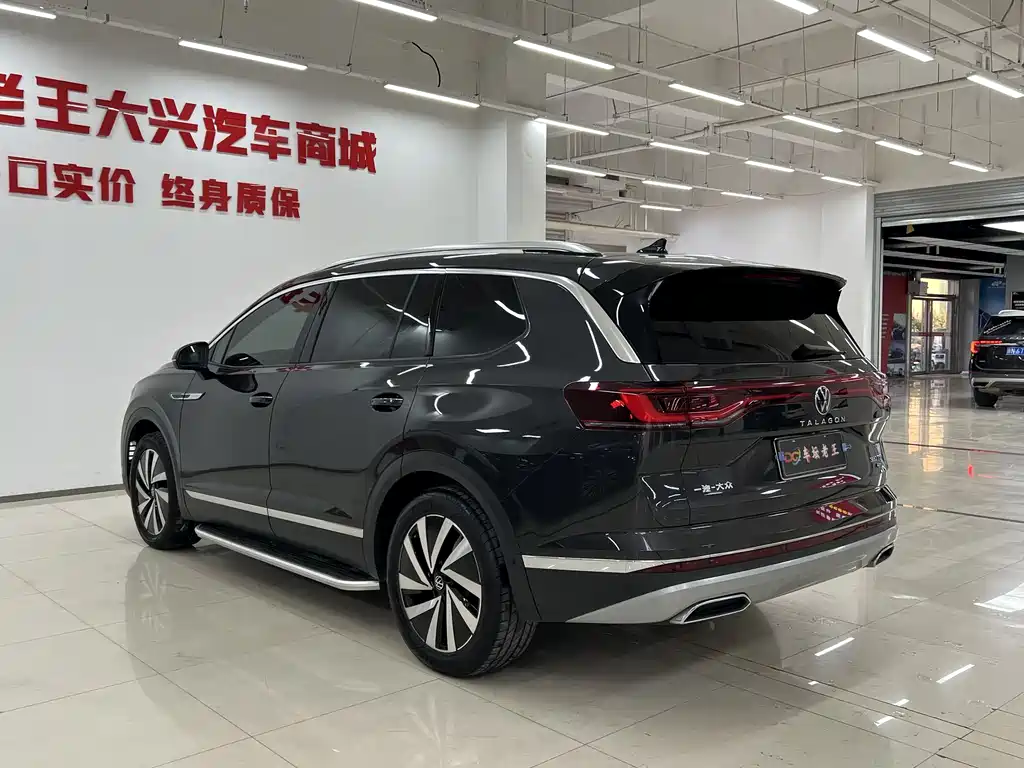 Volkswagen Teramont 2022 380TSI 4Motion Luxury Plus Pro 6-seater 2023 - thumbnail 6