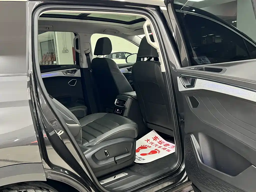 Volkswagen Teramont 2022 380TSI 4Motion Luxury Plus Pro 6-seater 2023 - thumbnail 14
