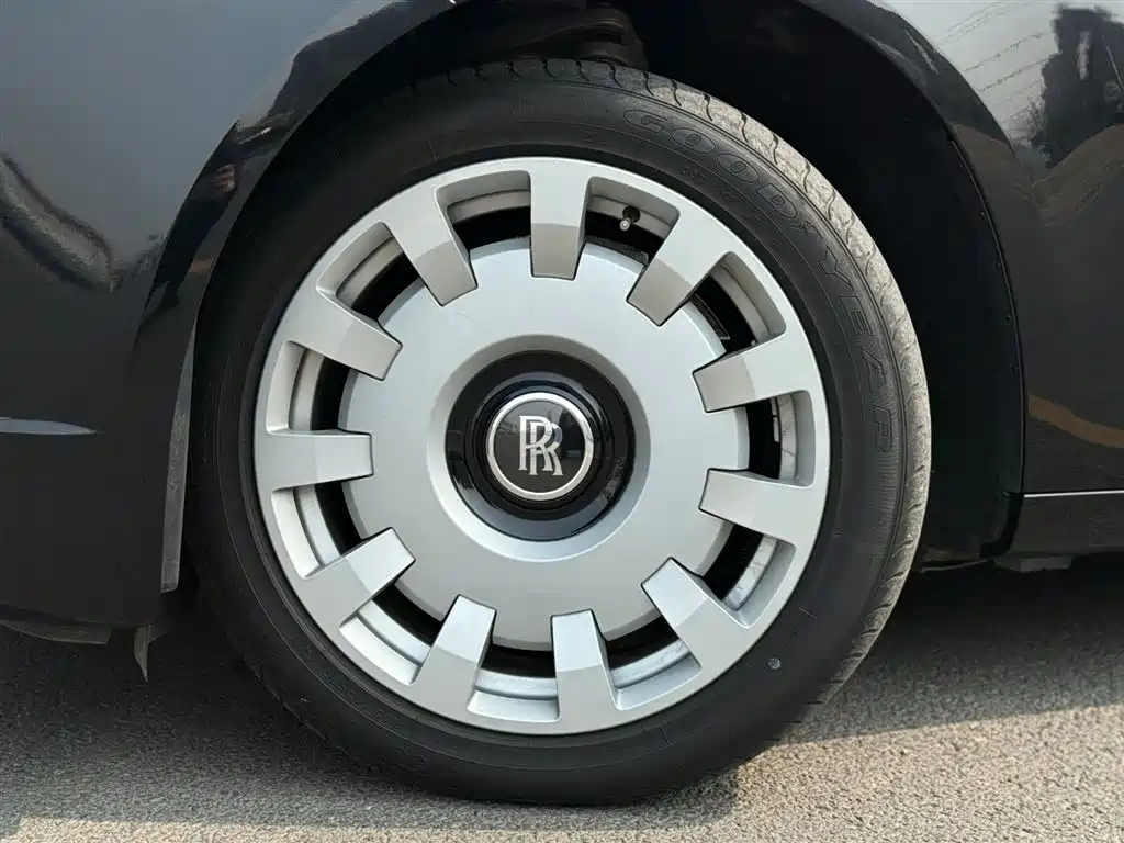 Rolls-Royce Rolls-Royce Ghost 2014 6.6T Extended Wheelbase 2015 - thumbnail 30
