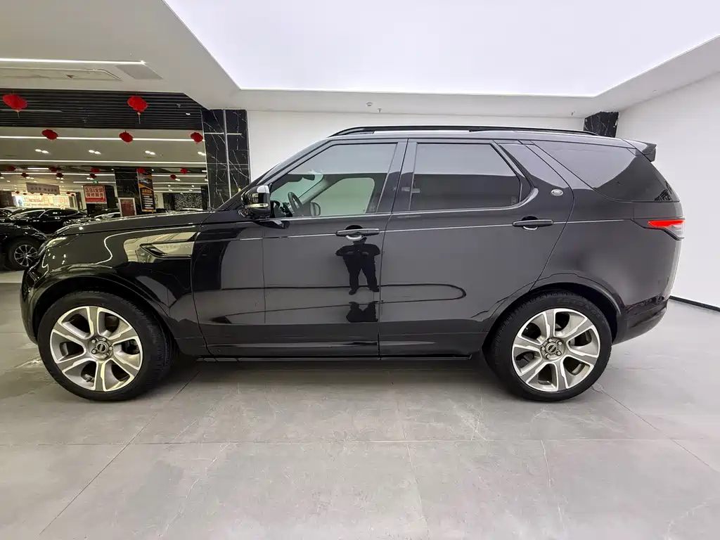 Land Rover Discovery 2019 2.0T SE 2019 - thumbnail 5