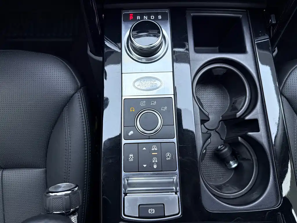 Land Rover Discovery 2019 2.0T SE 2019 - thumbnail 10