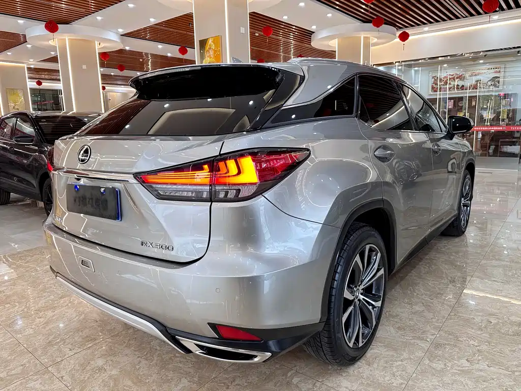 Lexus Lexus RX 300 AWD Elegant Edition (2020 Model Year Facelift) 2021 - thumbnail 4
