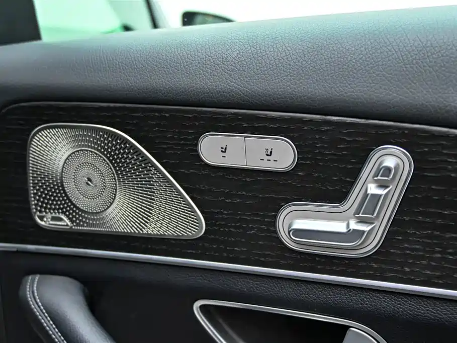 Mercedes-Benz Mercedes-Benz GLE 2024 GLE 450 4MATIC Luxury Model 2023 - thumbnail 28