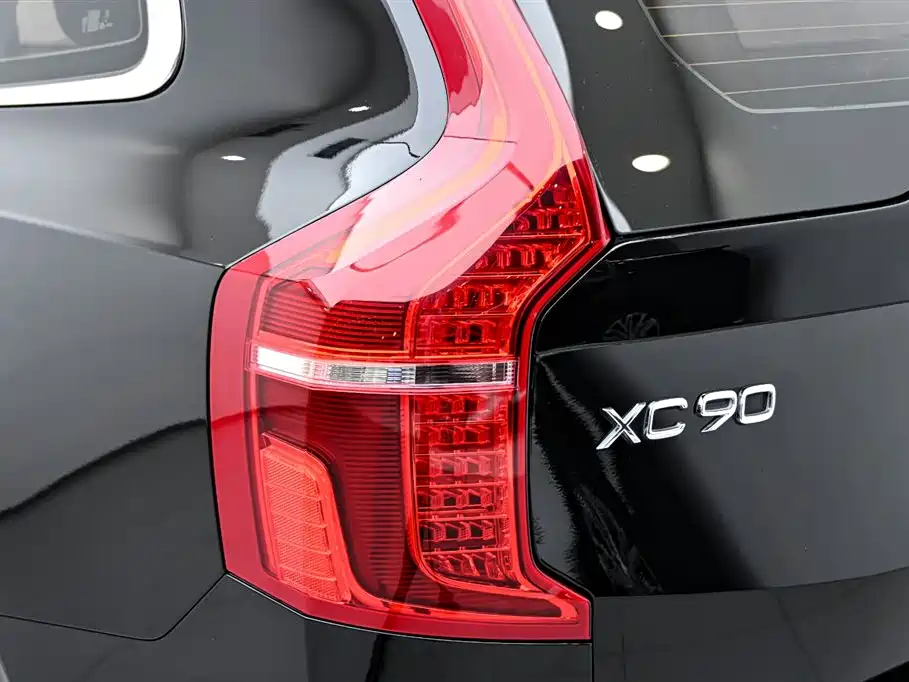 Volvo Volvo XC90 2023 B6 Momentum Luxury 7-seater 2023 - thumbnail 10
