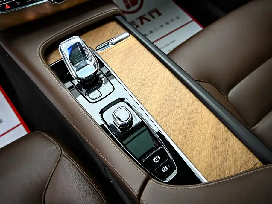 Volvo Volvo XC90 2023 B6 Momentum Luxury 7-seater 2023 - thumbnail 18
