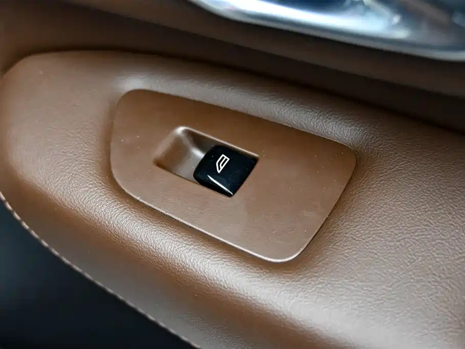 Volvo Volvo XC90 2023 B6 Momentum Luxury 7-seater 2023 - thumbnail 26