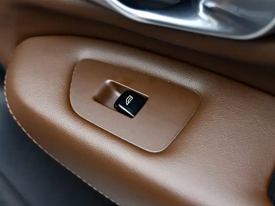 Volvo Volvo XC90 2023 B6 Momentum Luxury 7-seater 2023 - thumbnail 30