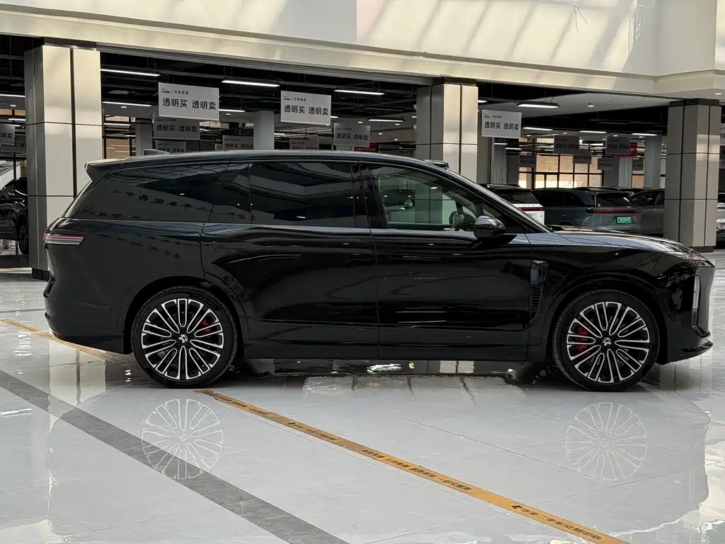 NIO NIO ES8 2026 Signature Edition 6-Seat Executive 2026 - thumbnail 4