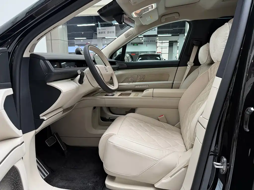 NIO NIO ES8 2026 Signature Edition 6-Seat Executive 2026 - thumbnail 9