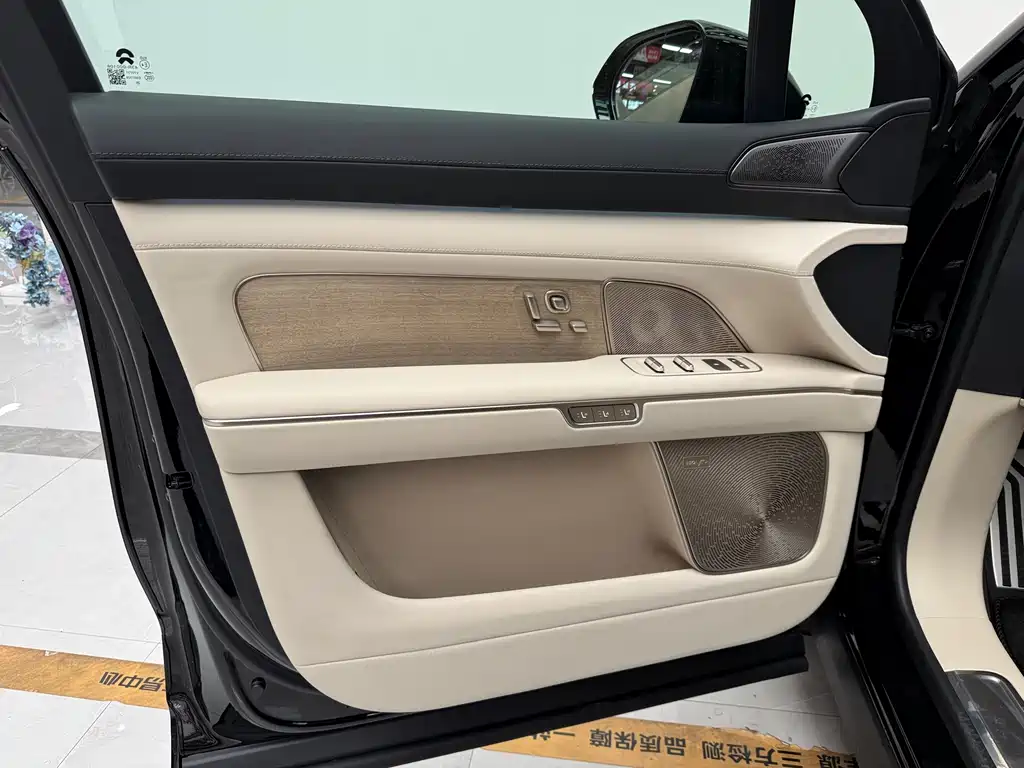 NIO NIO ES8 2026 Signature Edition 6-Seat Executive 2026 - thumbnail 20