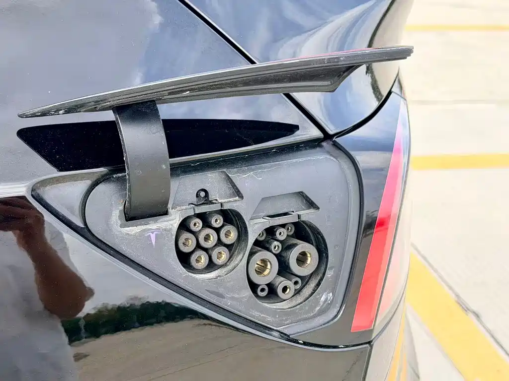 Tesla Model Y 2022 Rear-Wheel Drive 2022 - thumbnail 16