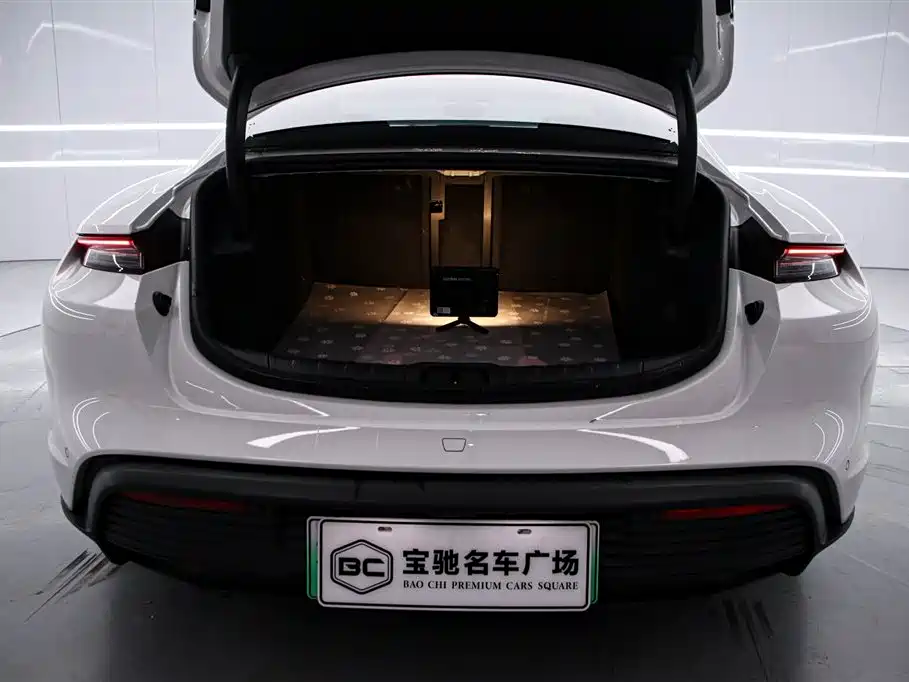 Porsche Porsche Taycan 2022 Model Taycan 2022 - thumbnail 15