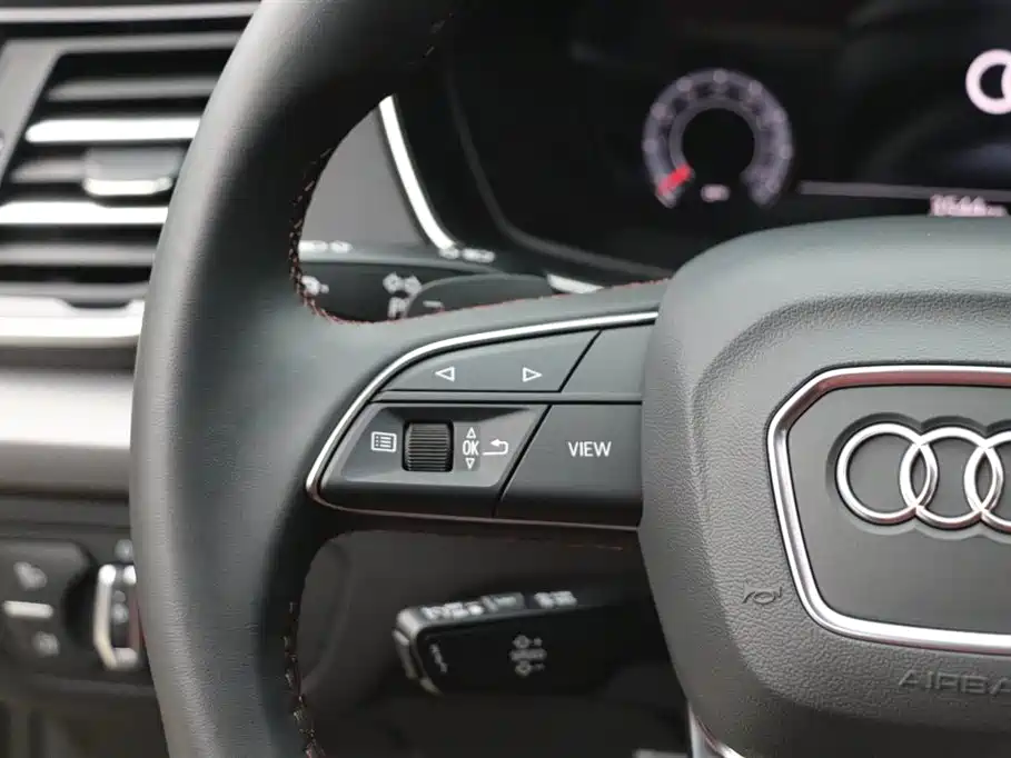 Audi Audi Q5L 2025 45th Anniversary Edition 40 TFSI Luxury Dynamic Model 2025 - thumbnail 14