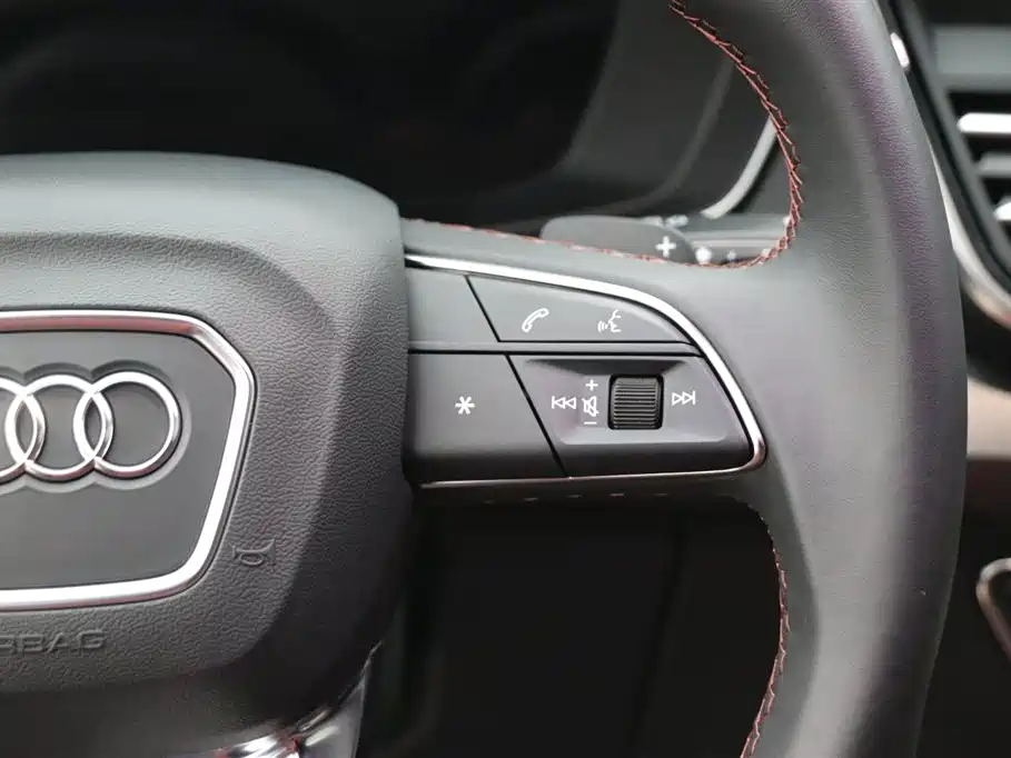 Audi Audi Q5L 2025 45th Anniversary Edition 40 TFSI Luxury Dynamic Model 2025 - thumbnail 15