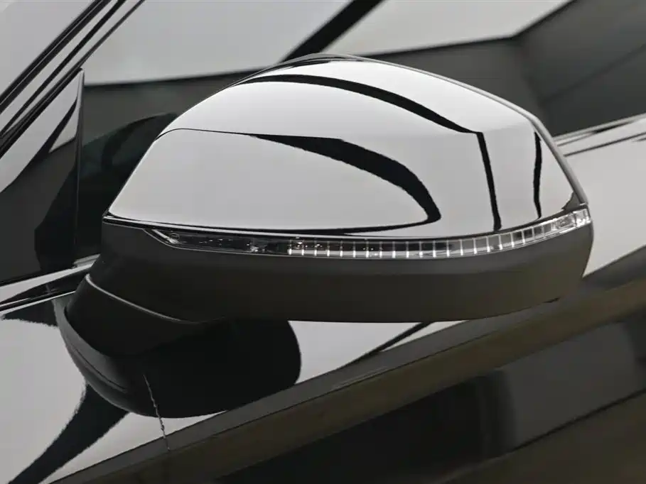 Audi Audi Q5L 2025 45th Anniversary Edition 40 TFSI Luxury Dynamic Model 2025 - thumbnail 26