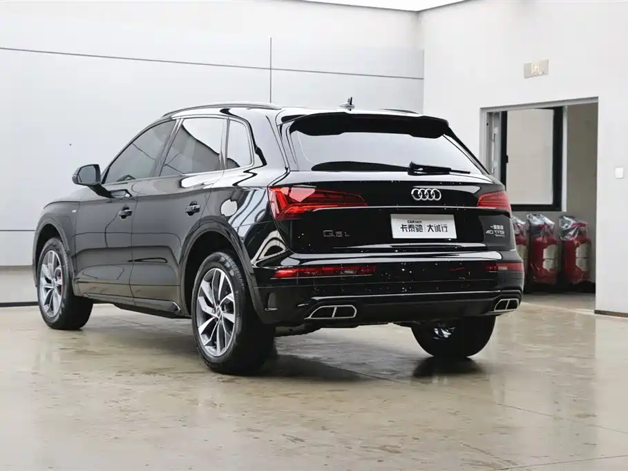 Audi Audi Q5L 2025 45th Anniversary Edition 40 TFSI Luxury Dynamic Model 2025 - thumbnail 29