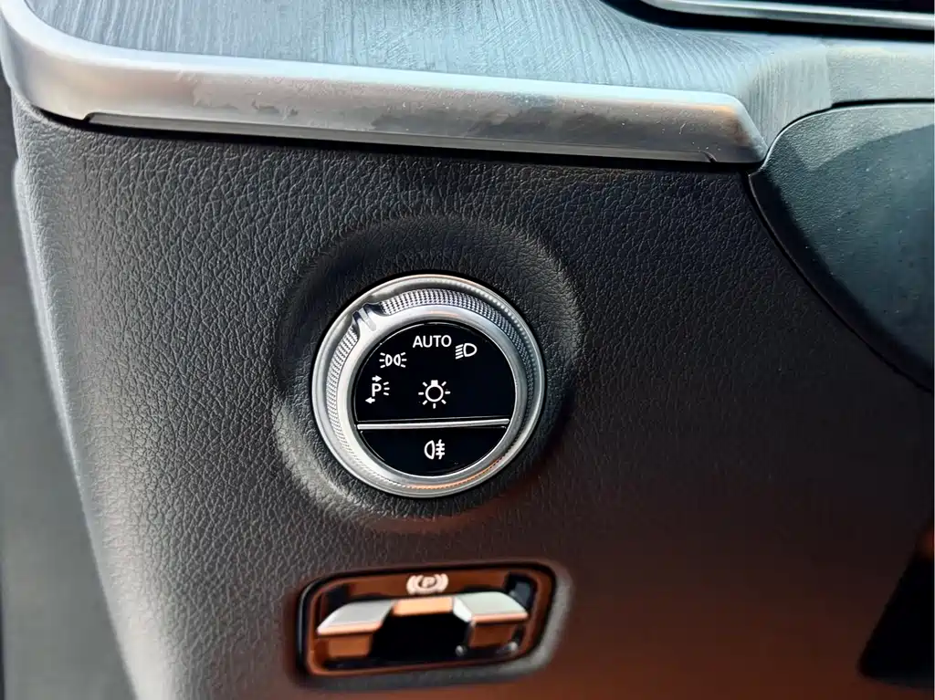 Mercedes-Benz Mercedes-Benz C-Class 2023 C 260 L Sport Edition 2022 - thumbnail 13
