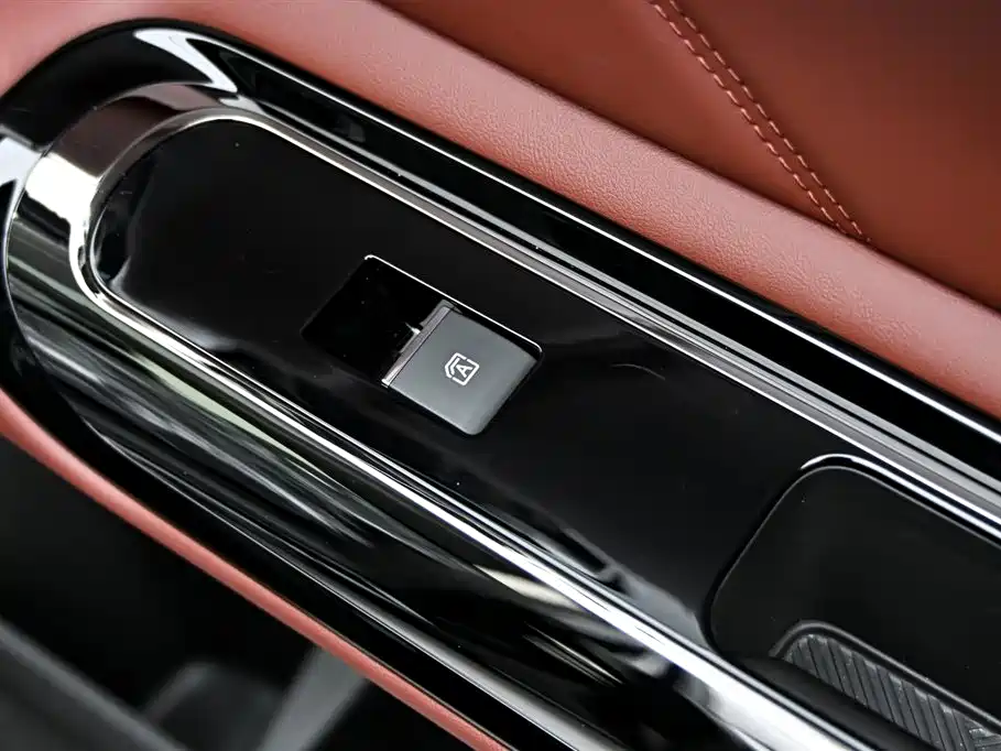 GAC Trumpchi GAC Trumpchi E8 New Energy 2024 Model 150km Dragon Soar Glory+ 2026 - thumbnail 26
