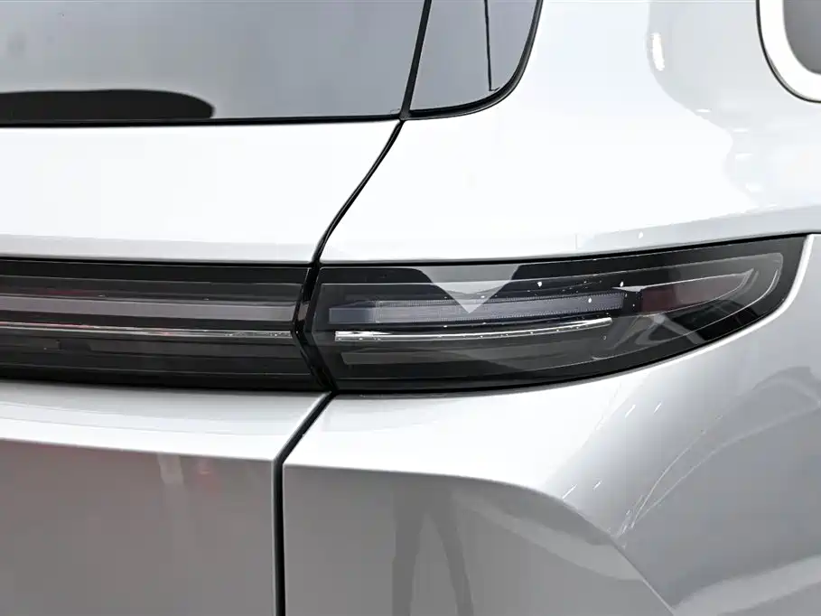 Li Auto Li L9 2024 Ultra 2025 - thumbnail 8