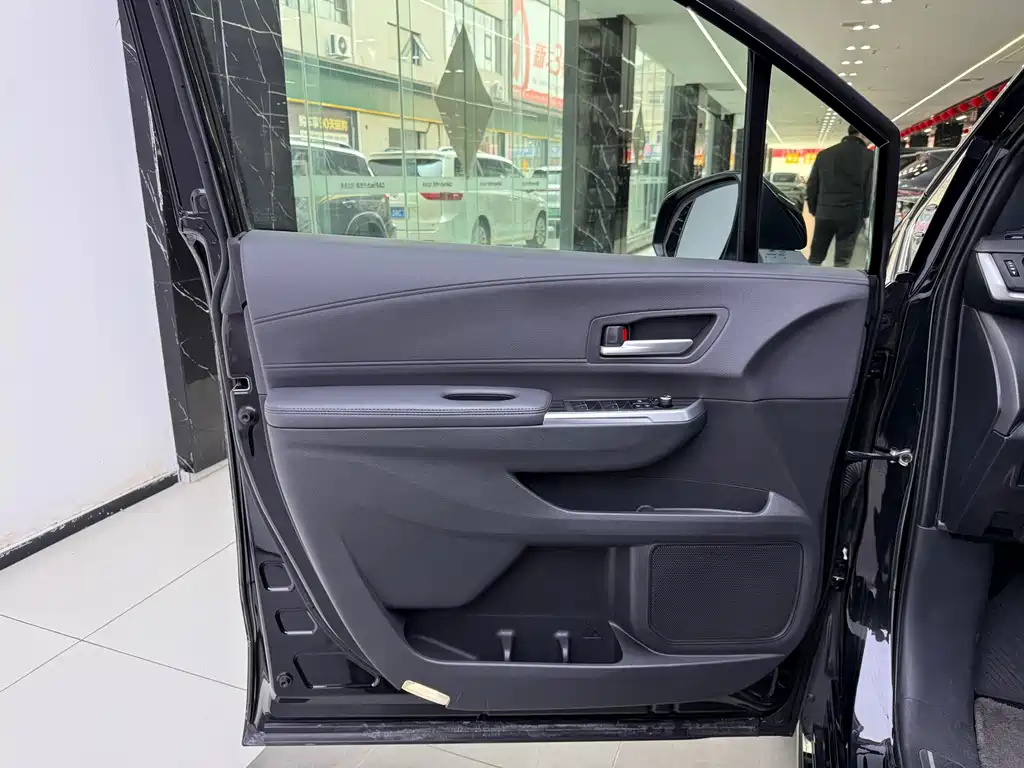 Toyota Toyota Sienna 2023 2.5L Hybrid Premium Edition 2024 - thumbnail 8