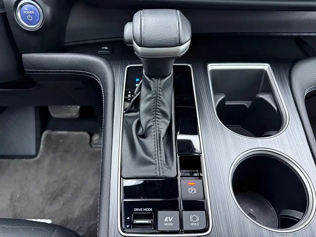 Toyota Toyota Sienna 2023 2.5L Hybrid Premium Edition 2024 - thumbnail 10