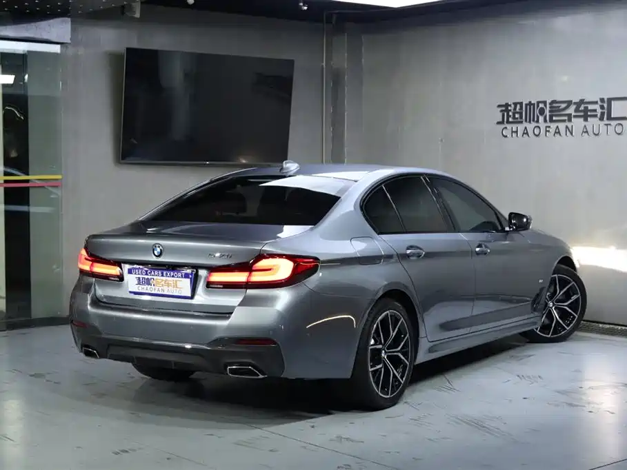 BMW BMW 5 Series Import 2022 Model Facelift 540i Style Edition M Sport Package 2022 - thumbnail 5