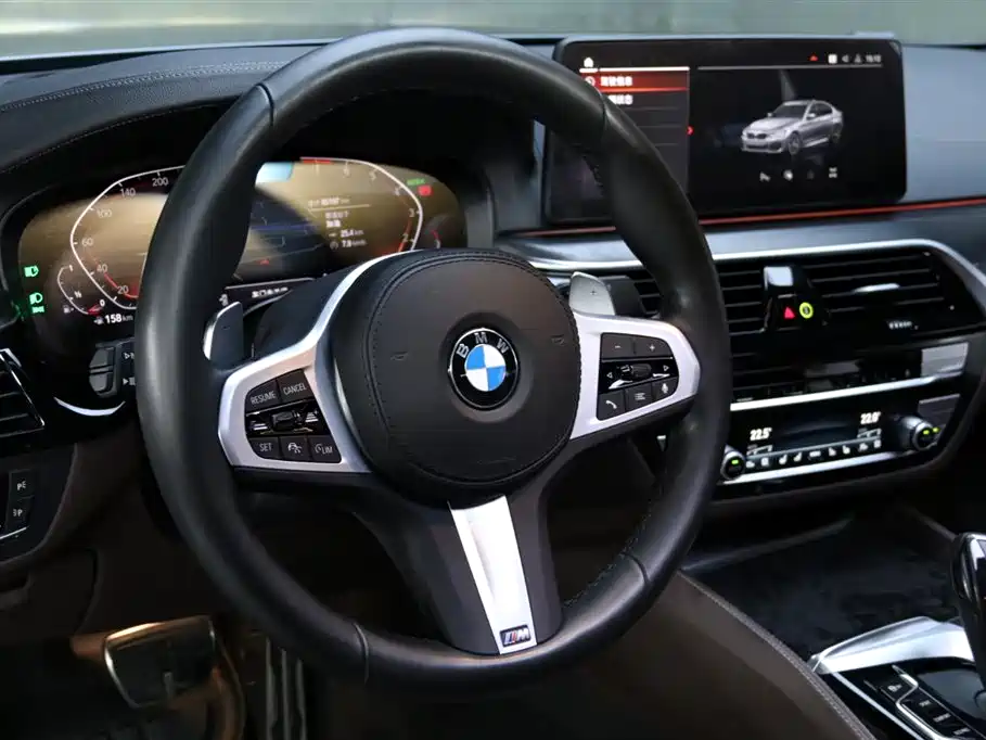 BMW BMW 5 Series Import 2022 Model Facelift 540i Style Edition M Sport Package 2022 - thumbnail 16