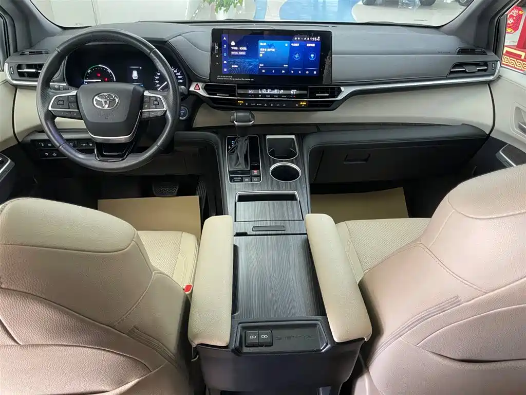 Toyota Toyota Sienna 2023 2.5L Hybrid Premium Edition 2023 - thumbnail 16