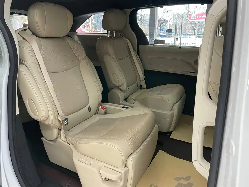 Toyota Toyota Sienna 2023 2.5L Hybrid Premium Edition 2023 - thumbnail 19