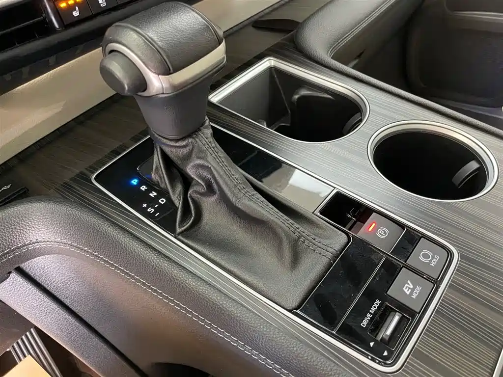 Toyota Toyota Sienna 2023 2.5L Hybrid Premium Edition 2023 - thumbnail 22